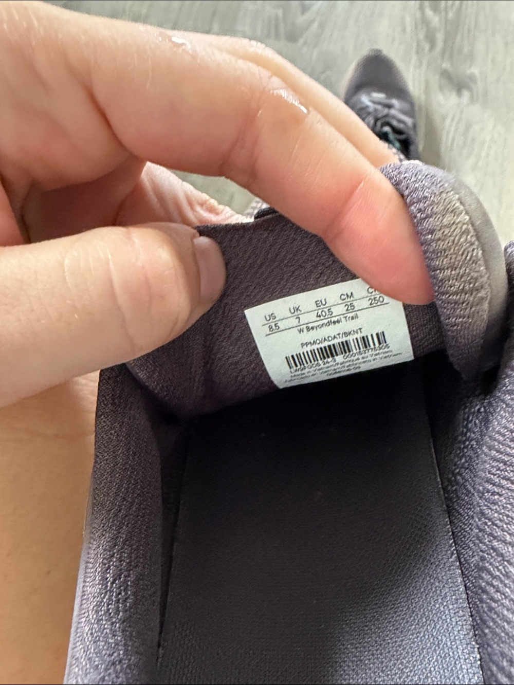 Lululemon beyond feel trail shoes - Picture 4 of 4
